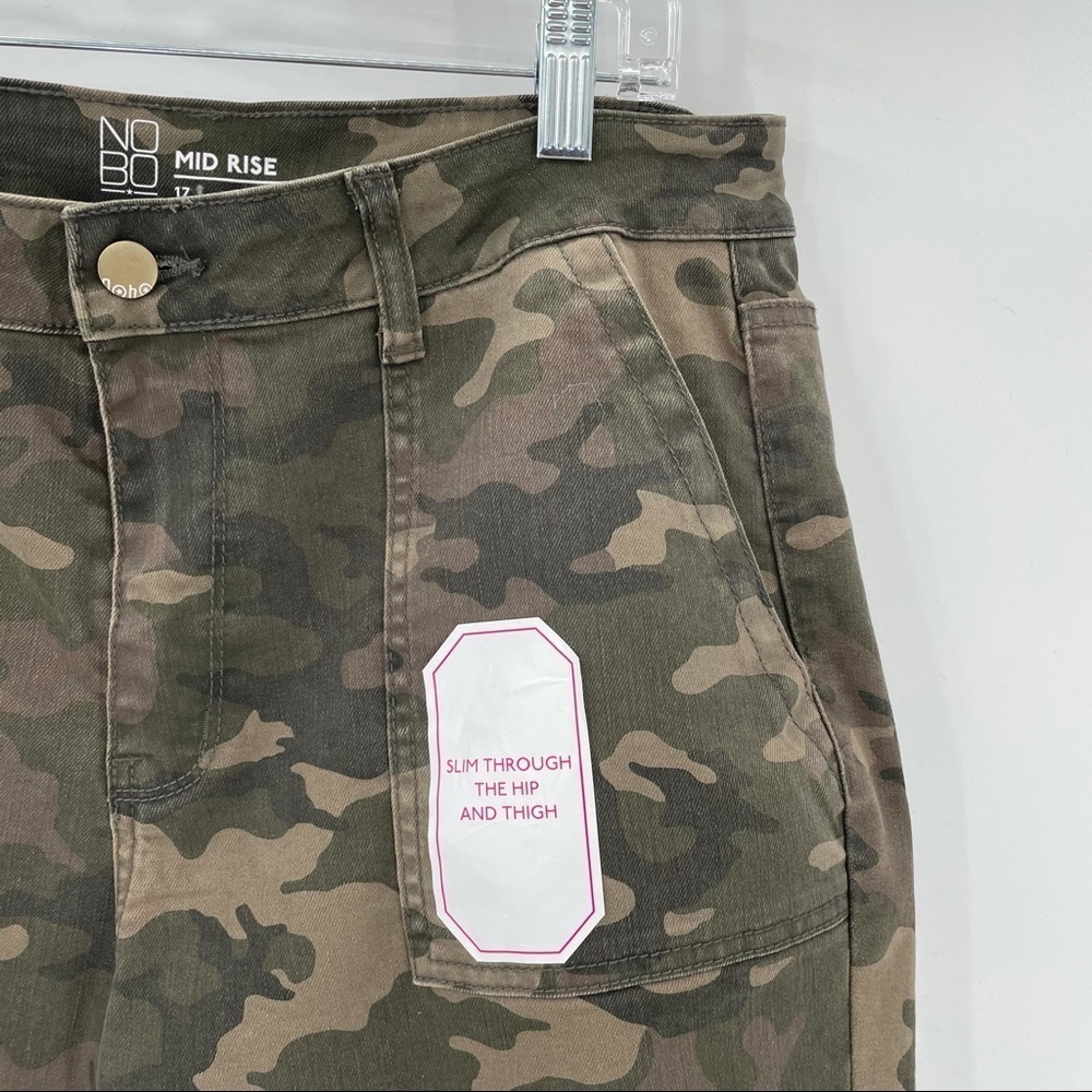 NEW! NOBO Camo Mid Rise Cropped Jeans - Picture 4 of 12